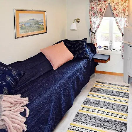 5 Person In Skutvik Holiday home Skutvika