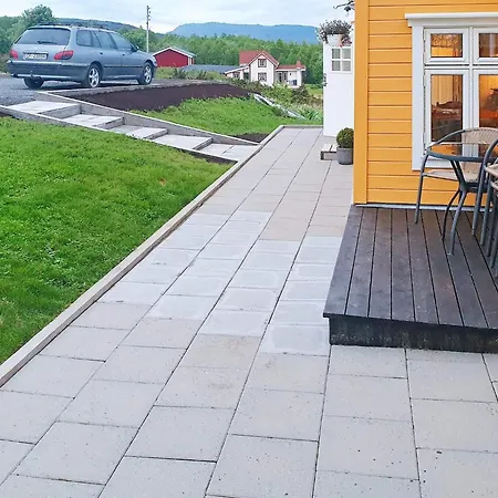 7 Person In Skutvik بيت للعطل