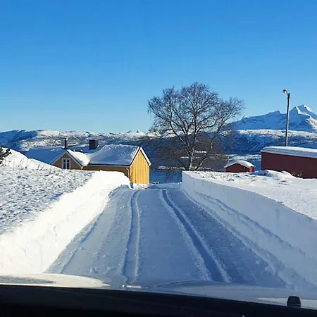 Seaside Charm In Hamaroy-by Traum * Skutvika