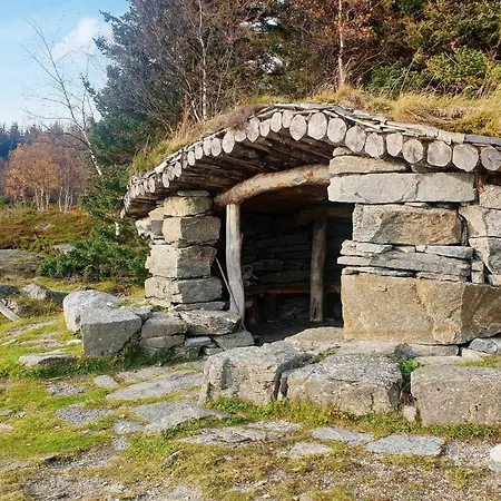 Seaside Charm In Hamaroy-by Traum *